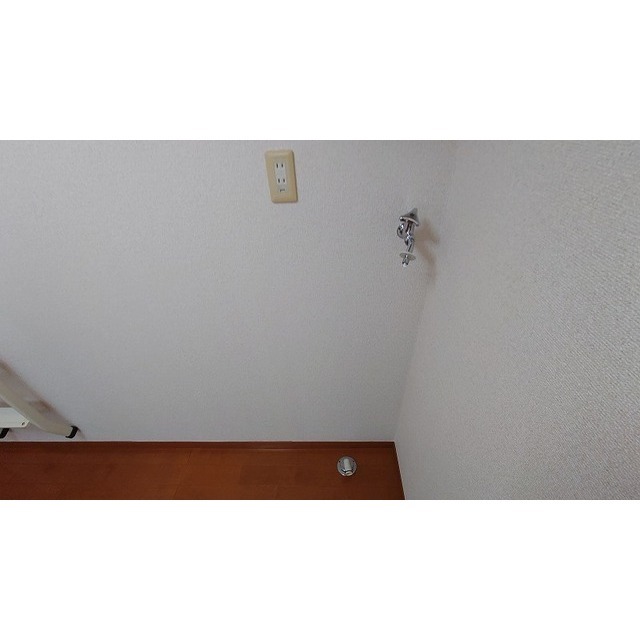 ライフピア松ノ木Ａ棟0203号室 洗濯機置場