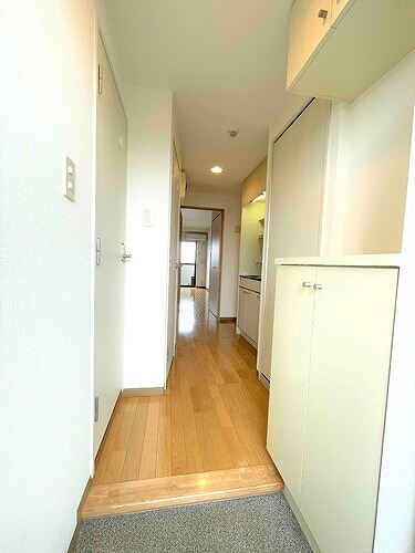 プレジオⅢ1階 共有部からの室内　※同タイプ別部屋2022年9月撮影