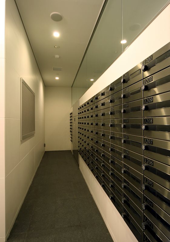 レジディア笹塚Ⅱ15階 宅配・メールコーナー