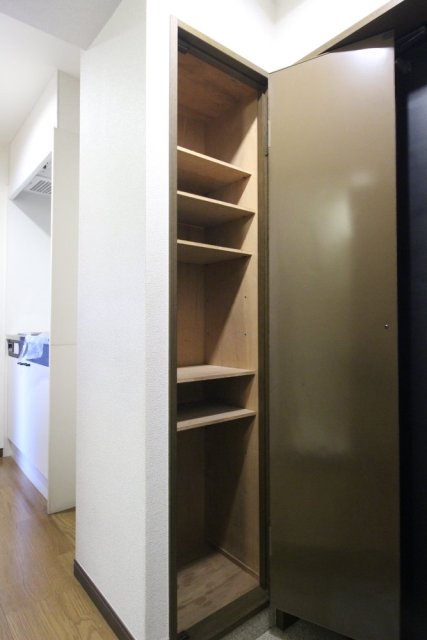 ＯＬＩＯ世田谷上野毛3階 靴入