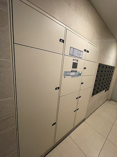 アンシア西新井パークレジデンス 宅配ボックス