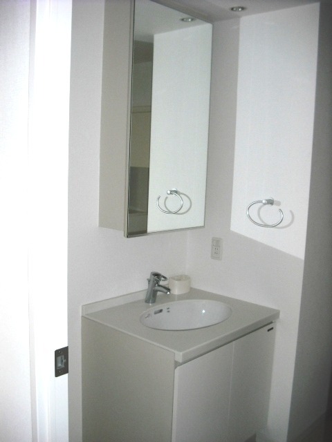 グランシャス浅草橋ル・リオン 洗面