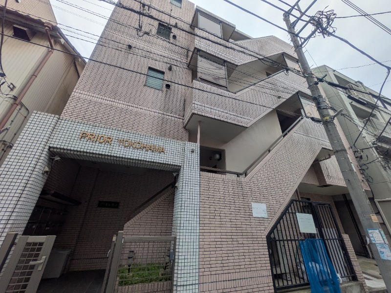 プリオル横浜3階 外観