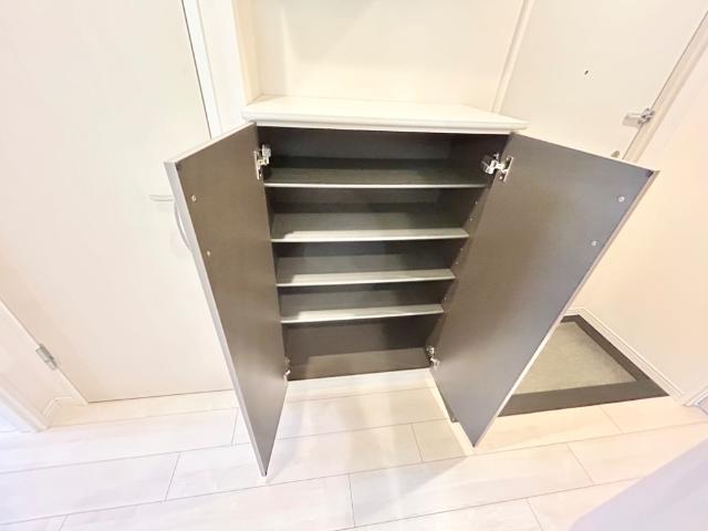 グロリア101号室 下駄箱