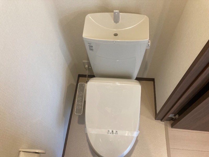 エムヒルズ1階 トイレ