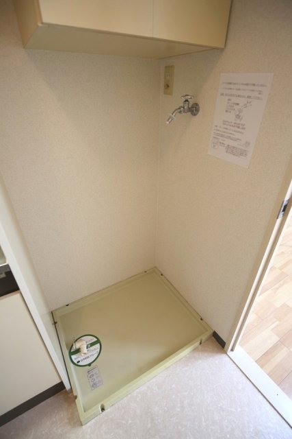 ライブコア赤羽1階 室内洗濯機置場