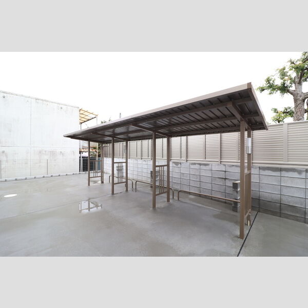 グラナート 駐輪場