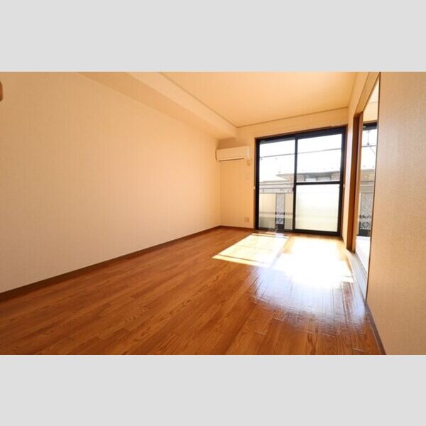 モービルガーデン山田　壱番館202号室 LDK