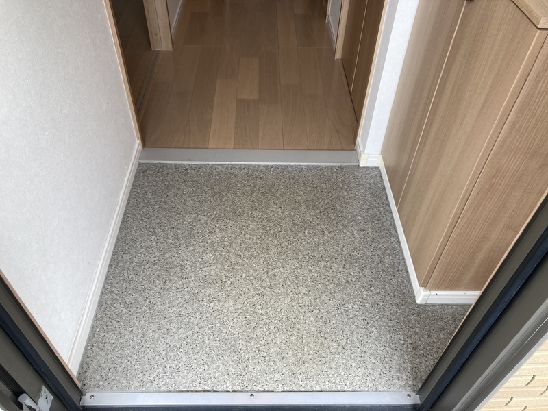 フロントハウス 玄関