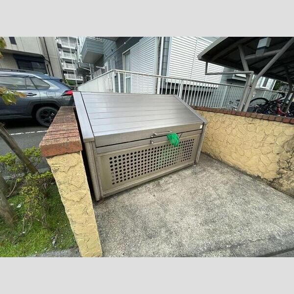 シェルハイム ゴミ置き場