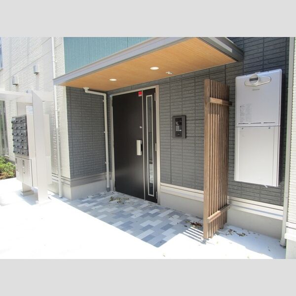 D-PALACE富士見301号室 オートロック付エントランス