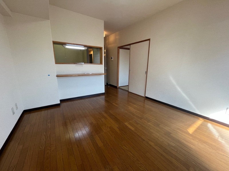 アイリス 広々10帖のLDK☆