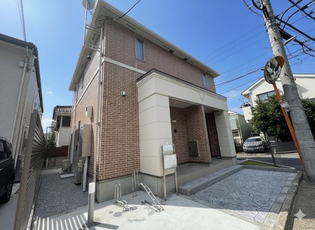 Ｌｉｔｔｌｅ　Ｇｌｅｅ（リトル・グリー） 外観写真（昼）