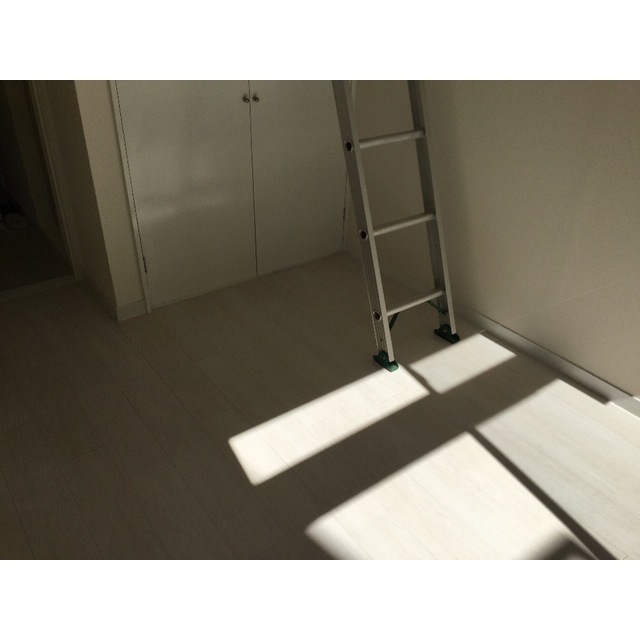 サニーサイド三田南A103号室 リビング