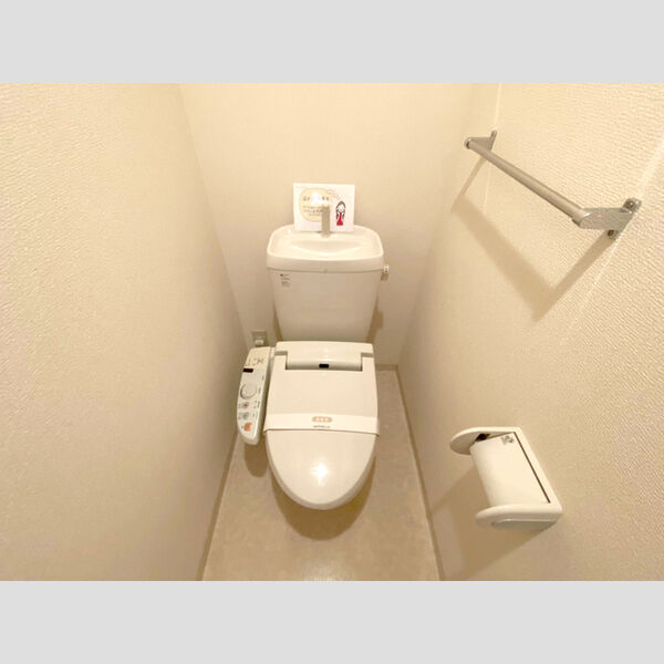 ロイヤルパレス　C・D 温水洗浄暖房便座