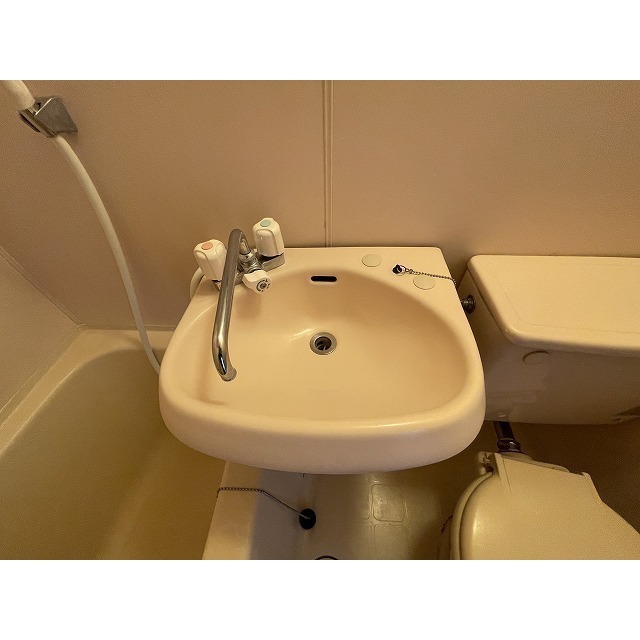 豊町中央コーポ0201号室 バス