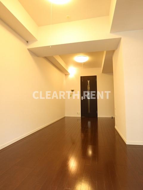 グラーサ西麻布2階 開放感のある10.7帖居室