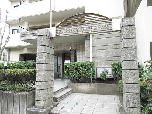 ライオンズマンション国府津 エントランス