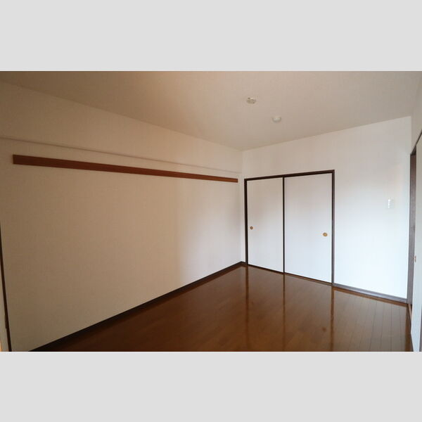 アレックス千葉寺402号室 洋室