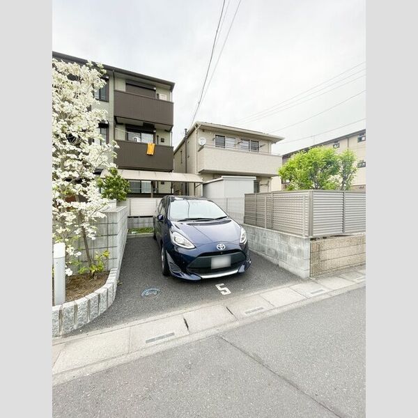 パークハイム 駐車場