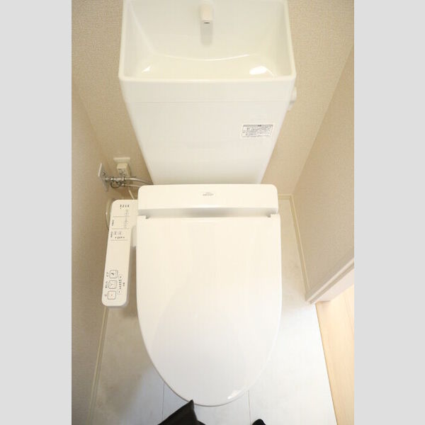 エルヴィータ303号室 温水洗浄暖房便座