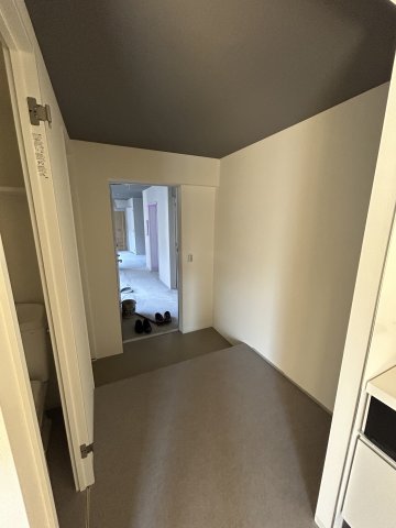 Ｓｏｕｔｈｅｒｎ　Ｖｉｌｌａｇｅ湘南0701号室 玄関