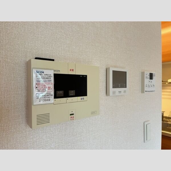 サンクエトワール磯子202号室 SECOM・モニタ付インターホン
