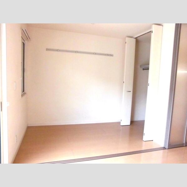 グランモア登戸　壱番館206号室 洋室