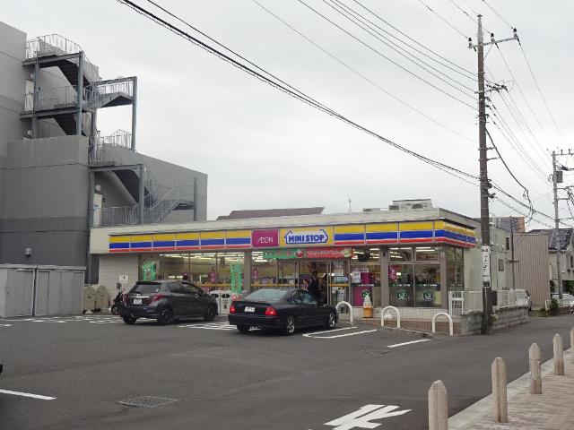 グランデ・カーサ ミニストップ町田小川店まで398ｍ
