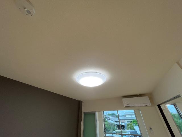 ノイエプルーシア 照明設備