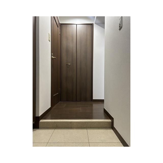 ステージファースト青山1階 玄関