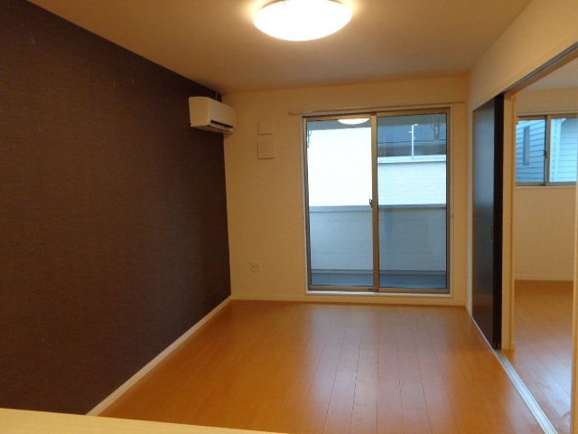 ベリタ202号室 洋室６帖