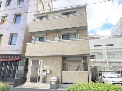 Three Arrows 関内2階 外観