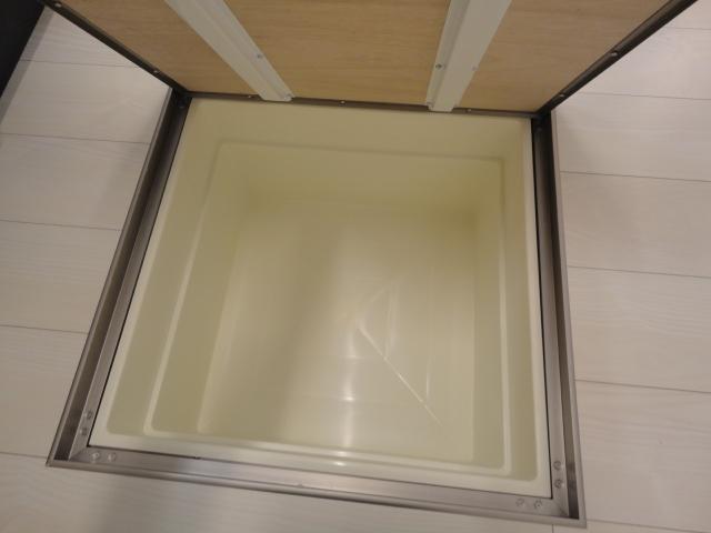 エバープレイス 床下収納