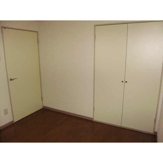 ソシアグリーンオーク401号室 内観