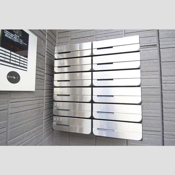 リヴェール上星川102号室 エントランス