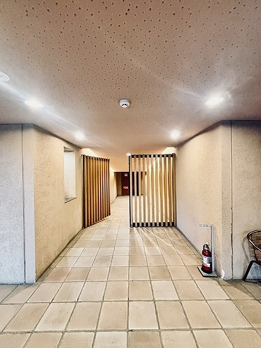 ハウス・エプタ エントランス