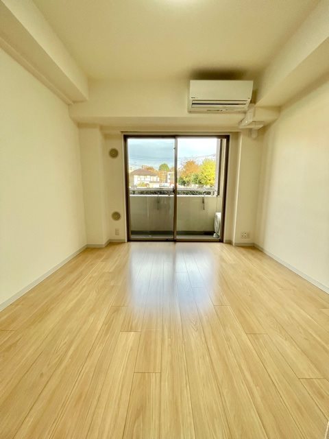 レジディア中落合B棟2階 寝室