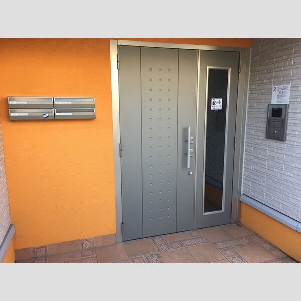 OrangeHouse エントランス