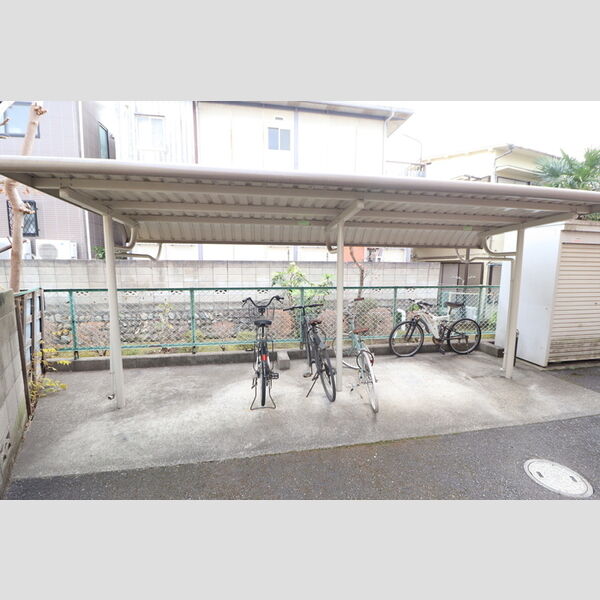 エターナル・ヒル 駐輪場