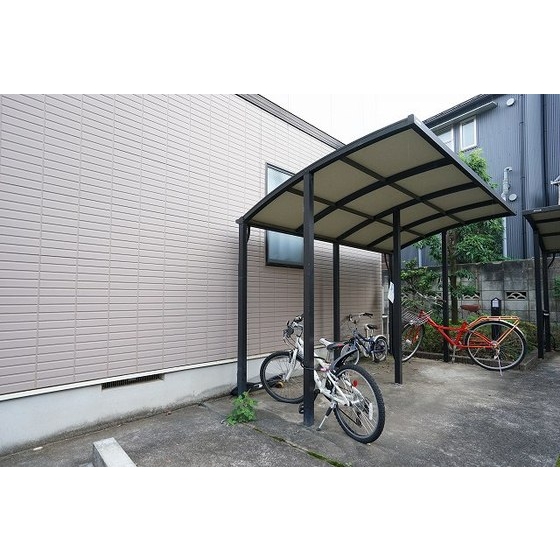 エステートピア・ｕ７号棟 駐輪場