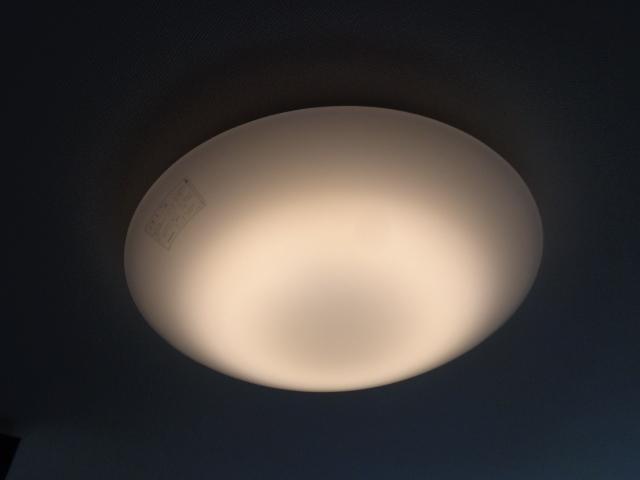 ラリアンス　参番館 照明器具付きです