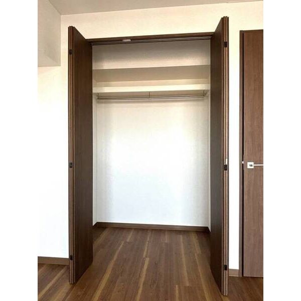 プラーズ六実 収納