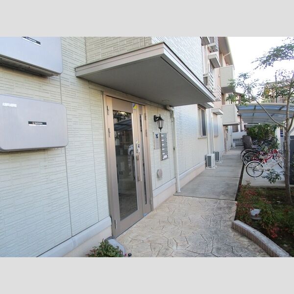 ステラ ルーチェ エントランス