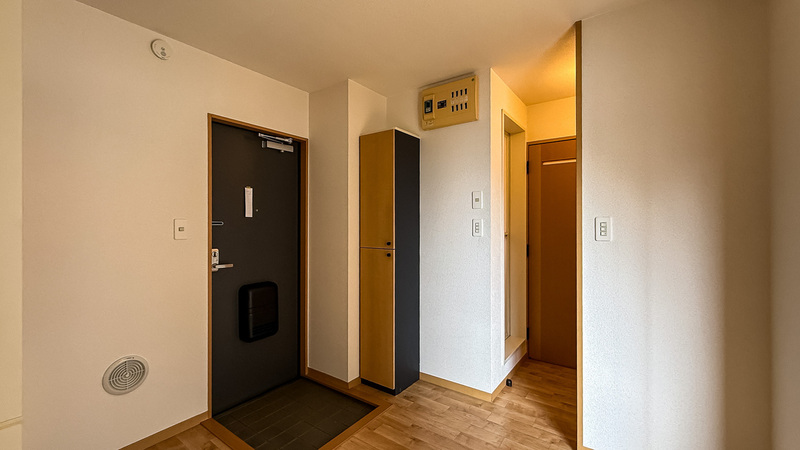 Ｋ'ｓ　ＦＬＡＴ2階 玄関