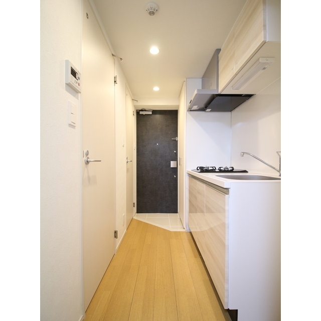 プレール・ドゥーク赤塚304号室 内観