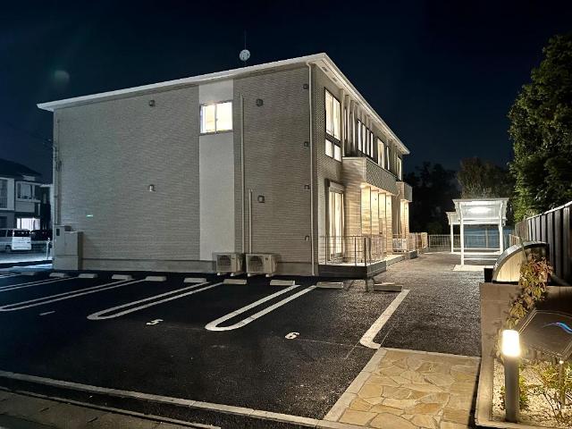 ウィンドヒル 外観写真（夜）