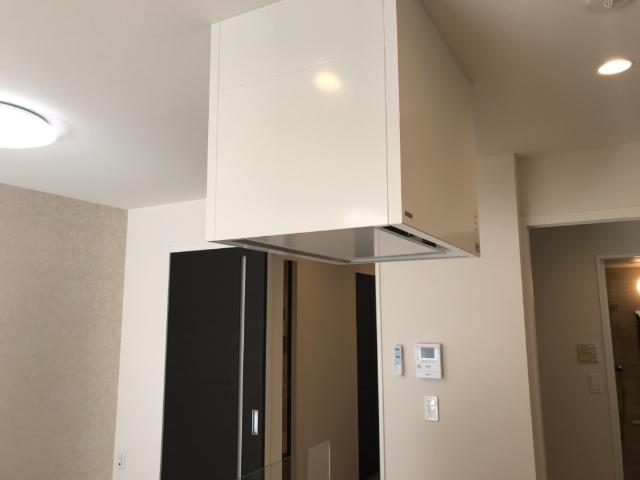 シャルマン102号室 玄関