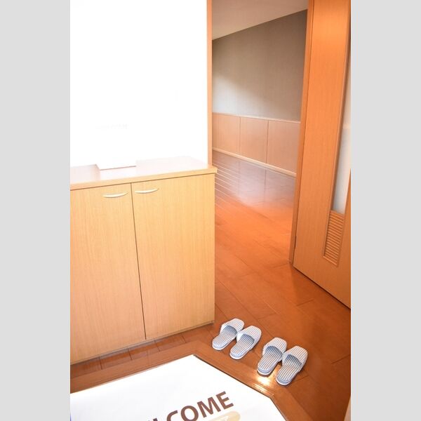 ウエストヒルズ　B 玄関