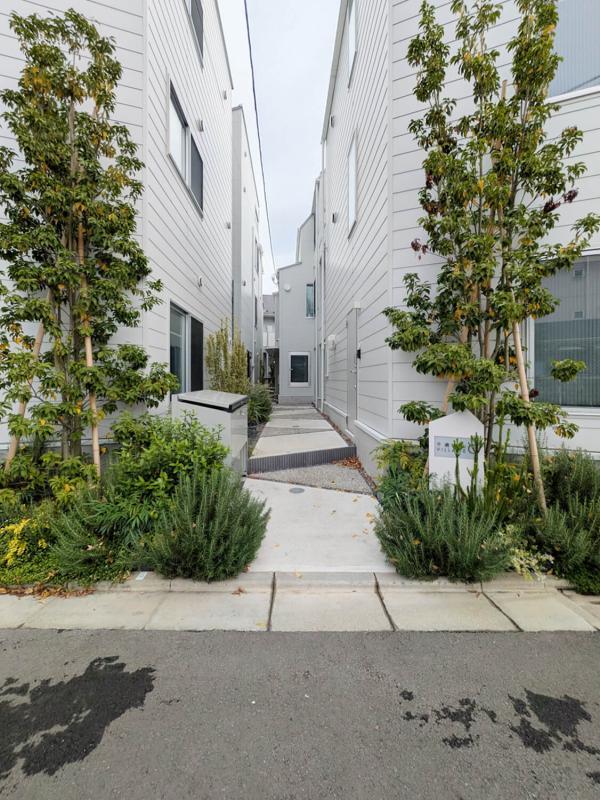 千歳烏山ヴィレッジＣ エントランス